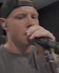 • turns out i should have brought my laptop •, BTS of a real professional  rehearsal where no jokes happen and definitely no pizza is eaten during… 🍕