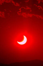 Circle red moon glowing glowingmoon cute aesthetic. Red Moon Uploaded By S N O W On We Heart It