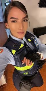 Daniela Ellis's Instagram, Twitter & Facebook