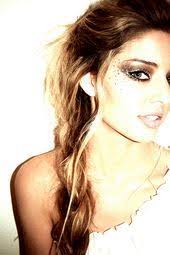 Audrey Sattler's Instagram, Twitter & Facebook