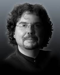 Thomas Dewald's Instagram, Twitter & Facebook