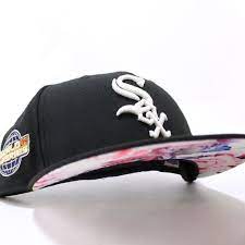 Chicagowhitesox 2005 World Series Fitted 59fifty Newerahat Black And Floralunderbrim Ecapcity Glow In The Dark Logo In 2021 Fitted Hats New Era Cap New Era Hat