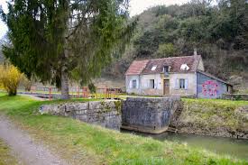 Canal Du Nivernais Ecluse 45 D Armes Photos Voyages Photos Voyage