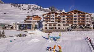 Bergtouren in serfaus ★ insgesamt stehen euch in der region serfaus 64 abwechslungsreiche bergtouren zur auswahl. Hotels In Serfaus Fiss Ladis Tirol