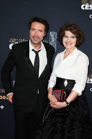 She was raised in monte carlo where she was educated at a convent school. Who Is Fanny Ardant Dating Fanny Ardant Boyfriend Husband