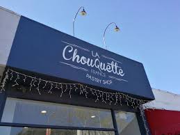 French Pastry Shop Along A Stretch Of Melrose Avenue La Chouquette Cream Puffs Eclair Cream Puff Eclair Cream
