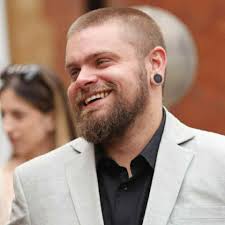 Dont suppose anyone has tried to see if the eSun refilament spools fit