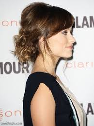 Contemporaneamente bisogna far scaldare una . Tornano Chignon Banane E French Twist Come Rendere Moderni I Raccolti Grazie Al Makeup