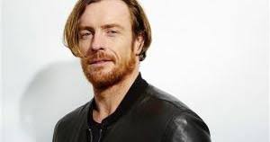 Black Sails' star not worried about mom's review