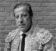 Manolo Vázquez, el hombre que puso el toreo de frente