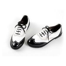 Black And White Flats Sz 4 5 To 9 Black White Patent Imitation Leather Lace Up Oxford Shoes Rockabilly Punk Goth Saddle Heels In 2020 Oxford Shoes Women Oxford Shoes White Oxford Shoes
