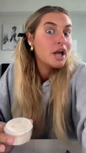 Tinder date invited 3 women to dinner to speed up process of finding  perfect three-way'