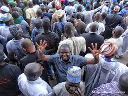 You can read the full review where it was originally posted online. This Is How He Celebrated You Please Rescue Him Man Begs Buhari As He Shares Photo Of Aid Worker Abducted By Boko Haram Giving The 4 4 Re Election Sign Leolunews