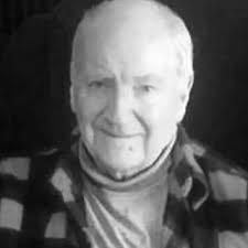 Пенсионер заблудился в торговом центре и погиб от жажды: Происшествия: Из  жизни: Lenta.ru