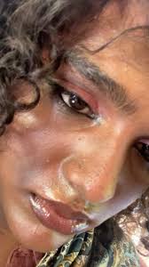 𝓾𝓷𝓫𝓮𝓵𝓲𝓮𝓿𝓪𝓫𝓵𝓮 𝓽𝓱𝓲𝓷𝓰𝓼 Dreaming of Another World