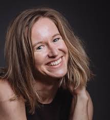 Ausgezeichnetes Expertenwissen: Inspiration, Insights, Impulse : Malessa,  Martina, Göpferich, Rüdiger, Kilmesch, Markus, Knabe, Joachim, Salvador,  Thomas, Geiger, Karl, Knobloch, Tim, Hochenrieder, Florian, Piffer, Jürgen,  Berdick, Kai-Uwe, Pfeffer ...