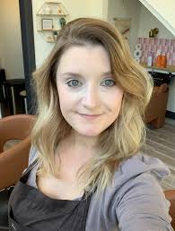 Hair Salon Professionals in Dallas, OR