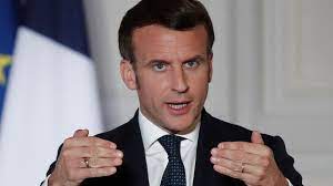 Le geste maladroit d'emmanuel macron qui a choqué les internautes. Covid 19 Revivez Le Discours D Emmanuel Macron De Ce 31 Mars Le Huffpost