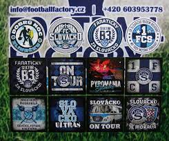 Celé to tedy zatím působí …bohužel zde došlo ke špatné interpretaci a to jak loga organizace region slovácko, destinační. Football Factory Nalepky Fanousku 1 Fc Slovacko Ze Sektoru B3 Vice K Nalepkam Http Footballfactory Cz C Produkty Nalepky Facebook