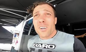 Derek Cano's Instagram, Twitter & Facebook