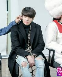 Jungkook once outran his cameraman in an episode of run bts and since then army has had deep sympathy for the poor guy. Jeon Jungkook Run Bts Ep 43 Army S Amino