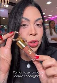 Donna Michelle Lip Gloss Plum