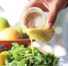 Cuka apel sangat membantu untuk memperbaiki banyak keluhan pada tubuh, cuka apel membantu beberapa bagian tubuh berada dalam level ph yang seharusnya. 4 Cara Mengonsumsi Cuka Apel Untuk Bantu Turunkan Berat Badan Saat Diet