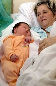How long do preterm babies stay in hospital? Fifteen Pound Boy Two Feet Tall Born In Poland Baby Fever 35 Weeks Pregnant Baby
