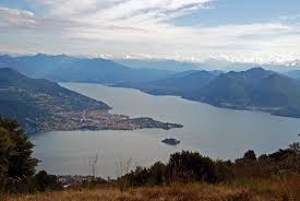 You can take the road down to pescone if you like,but you better climb the 150m into the direction of mt. Auf Dem Monte Mottarone Bergtour Outdooractive Com