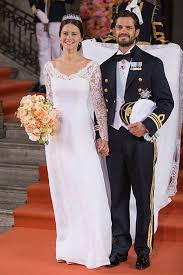 Prince Carl Philip And Princess Sofia Enjoy Romantic Honeymoon In Fiji Konigliche Hochzeitskleider Kleid Hochzeit Und Royale Hochzeiten
