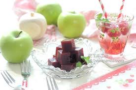 法式水軟糖pate de fruit 於軟糖家族中最享負盛名 也是肥丁愛的軟糖之一 法式軟糖是以果泥 砂糖與果膠