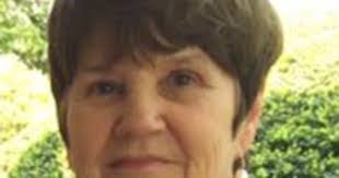 Linda Comer's Instagram, Twitter & Facebook