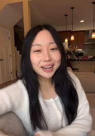 Sarah Lum's Instagram, Twitter & Facebook