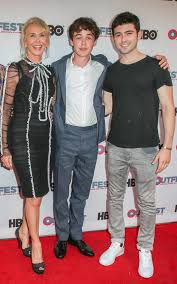 Asa butterfield's height 6ft 0 (182.9 cm) english actor best known for roles in films such as hugo, ender's game, the boy in the striped pyjamas and nanny mcphee returns. Alex Lawther Height