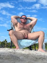 Bobby Stevens on X: Beach dayyyyy ☀️🌊🌴 t.codhM2YVNRmf  X