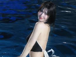 TWICE・モモ、美背中あらわな水着ショット公開！ 「どうしてこんなにかわいいの？」「キレイですね～」(22) - All About ニュース