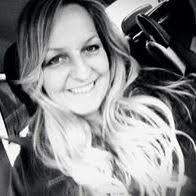 Melanie Bertsch's Instagram, Twitter & Facebook