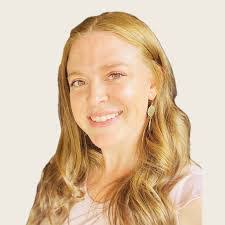 Kaci Smith's Instagram, Twitter & Facebook