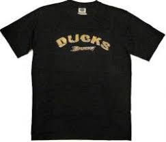 Jun 17, 2021 · e.t.を匿ったクロゼットの中にも同じようなフットボールtシャツが掛かっている。 兄マイケル（ロバート・マクノートン）が初めてe.t.に出会うシーンでは、マイケルはフットボールの防具を身に着け、赤のヘルメットを持っている。 Nhl ã‚¢ãƒŠãƒã‚¤ãƒ  ãƒ€ãƒƒã‚¯ã‚¹ Tã‚·ãƒ£ãƒ„