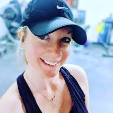 Amanda Albright's Instagram, Twitter & Facebook