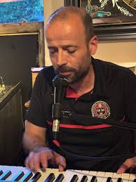 What a great session. Great music, a great crowd, and a lovely happy vibe.  Our thanks to Kate Dineen, The Lion Colhoun, Boxhed, Vinny Clohisey, Syl  Burke, Ecardo Baader, Tommy Keyes and