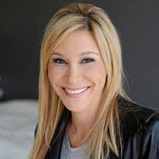 Laurie Stein's Instagram, Twitter & Facebook