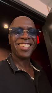 My 6-8 grade Basketball showed up at my Milwaukee show with his wife and  his daughter and her family. Out of 10 players I was in the top 9 averaging  3.5 minutes