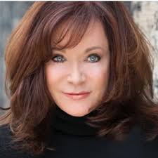 Amazon.com: Renee Halverson Wright: books, biography, latest update