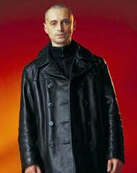 James Bond Faces Russian Villain For First Time In 20 Years James Bond Robert Carlyle Bond Films
