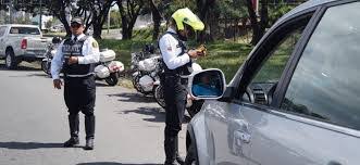 La restricción vehicular es una medida de gestión de la demanda de transporte usada para establecer prohibiciones a la circulación de diversas clases de vehículos, en cierto tiempo o en cierto lugar, y es utilizada principalmente dentro de las zonas urbanas o en situaciones de emergencia. Restriccion Vehicular Sanitaria Que Alterna Placas Pares E Impares Regresa La Proxima Semana Monumental Monumental