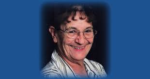 Jackie Walraven's Instagram, Twitter & Facebook