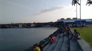 Cinta Costera Panama Al Fondo El Mercado Del Marisco Panama