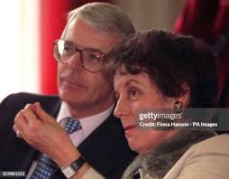 27 Gillian Hanson Photos & High Res Pictures