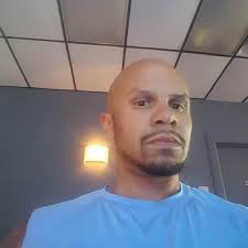 Comes with ramp, small dog insert and Liberty heated dual speed dryer  Amazing bath Made to last Heater works well Strong pump Located near Petrie